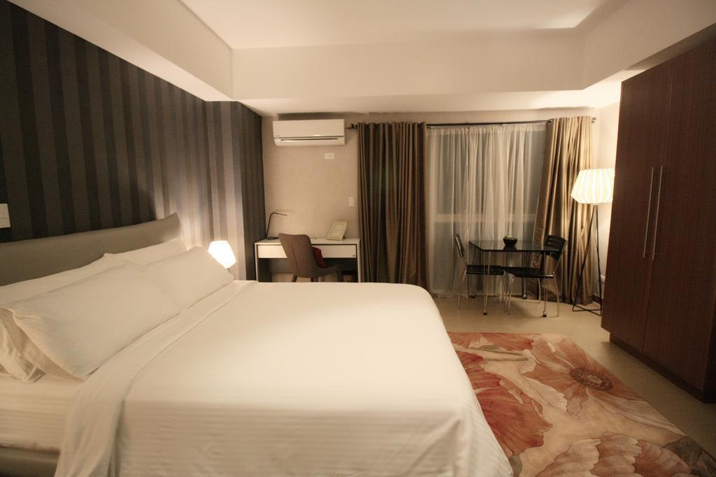Maxstays - Max Style @ The Venice Residences Taguig Eksteriør bilde