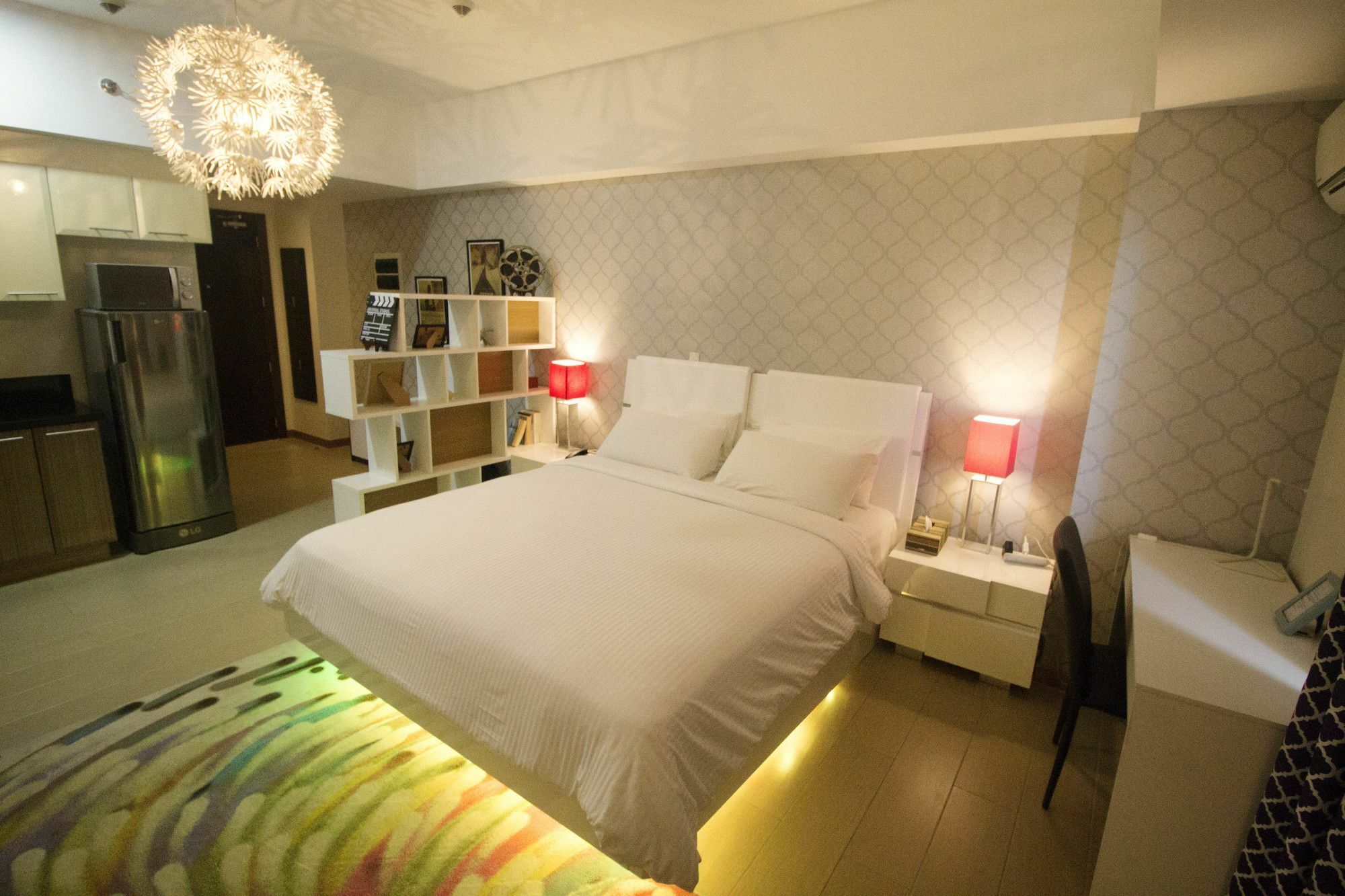 Maxstays - Max Style @ The Venice Residences Taguig Eksteriør bilde